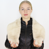 Perl mink collar