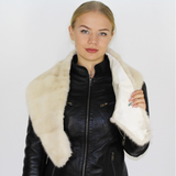 Perl mink collar