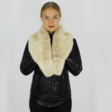 Perl mink collar