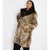 Lynx pieces coat with fisher collar