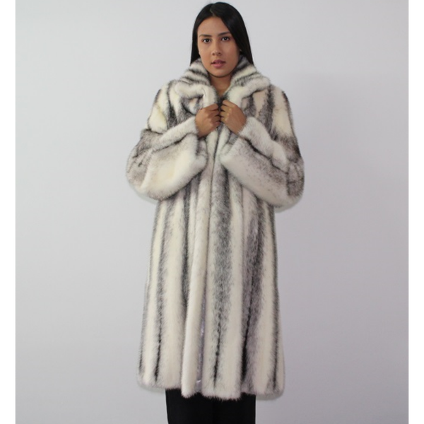 NI Black-cross mink coat NI Black-cross mink coat