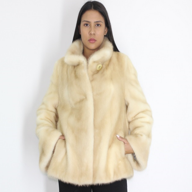 Gucci white 2025 fur coat